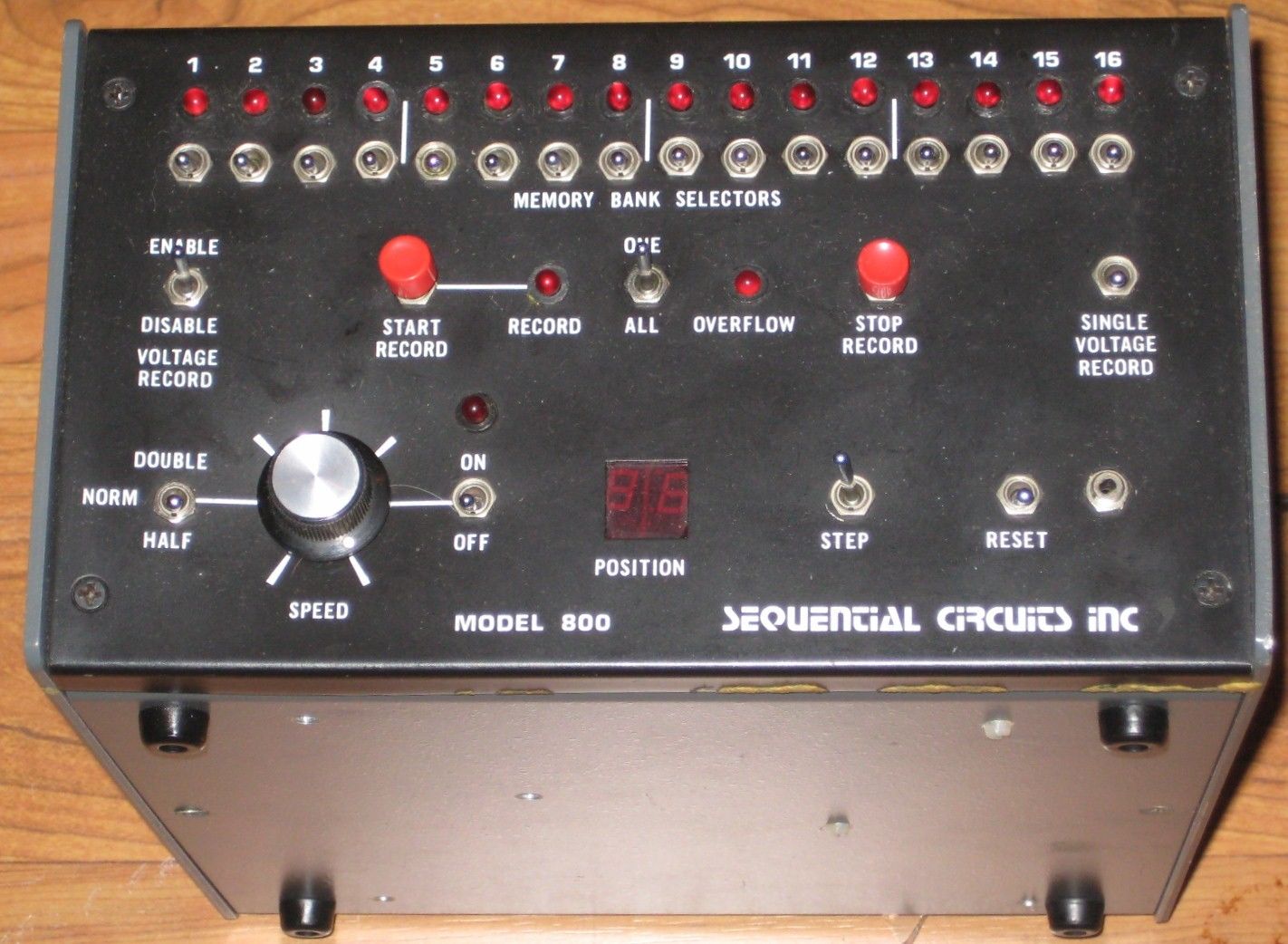 Sequential Circuits Model 800 Digital Sequencer
